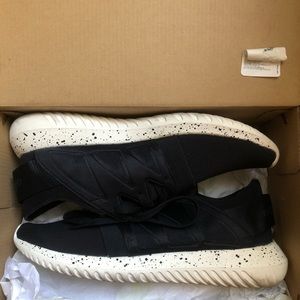 🌟SALE🌟 ADIDAS Tubular Viral